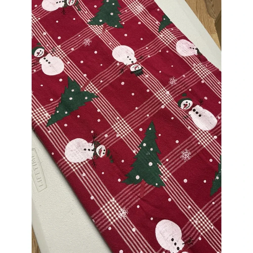 Christmas Tree and‎ Snowmen Tablecloth 56x76